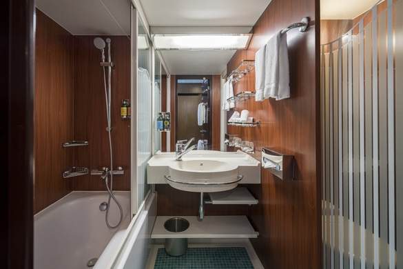 Norwegian Gem - Balcony 2, Credit. Alexander Rudolph.jpg